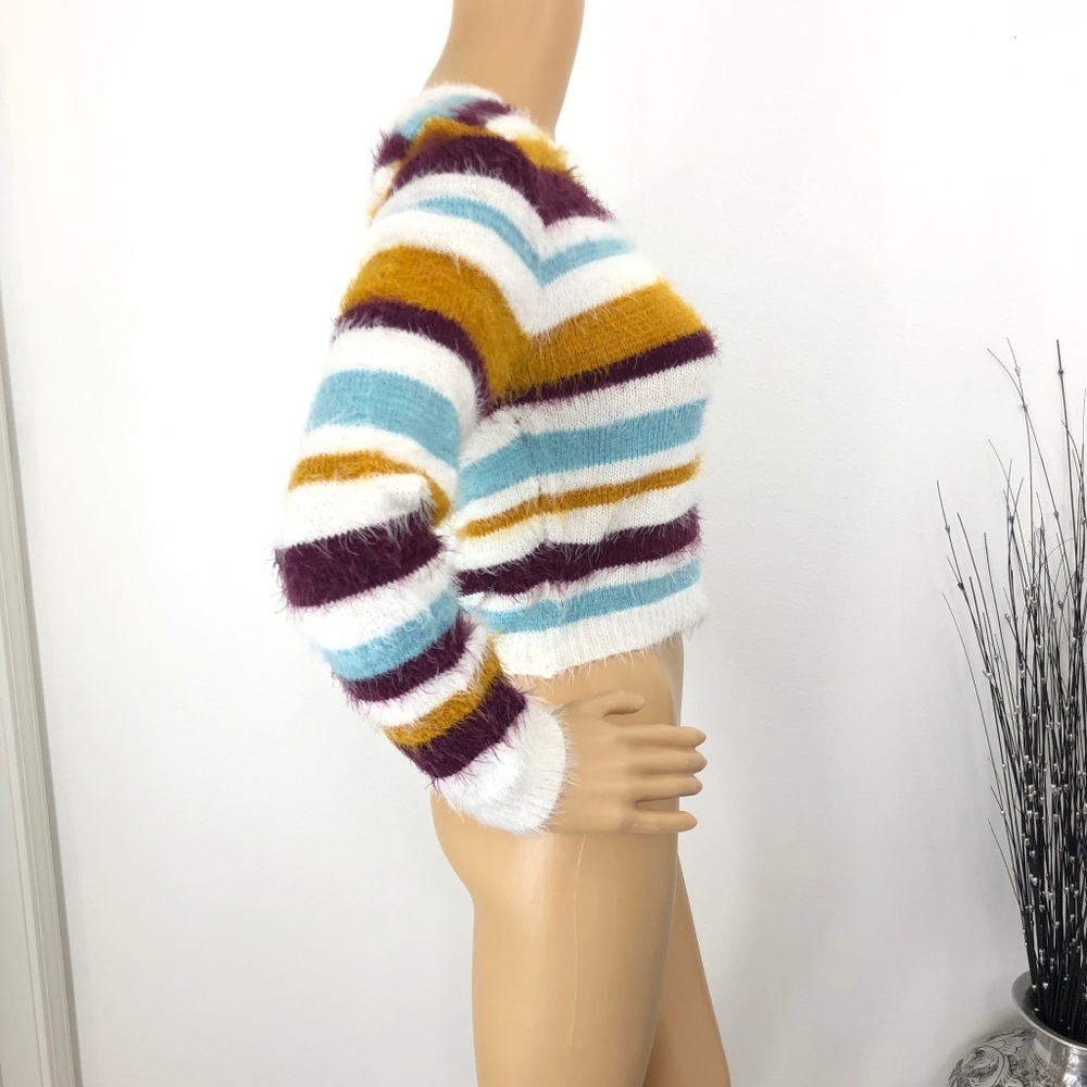 Lilac Dream Knit Crop Sweater Juniors L NWOT - Picture 4 of 8
